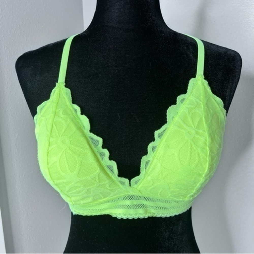 Flirtitude set of two bralettes size large